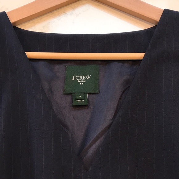 V-neck pinstripe dress - Picture 3 of 4